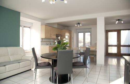Nebouzat House | Gite *