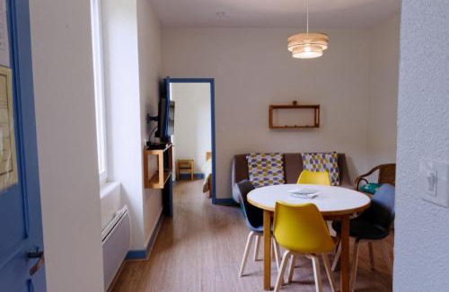 Laval-sur-Luzege House | Gite