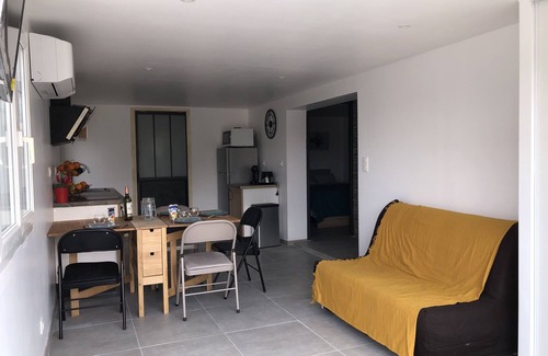 Laval-Pradel Apartment | Gite in Cévennes with swimming pool