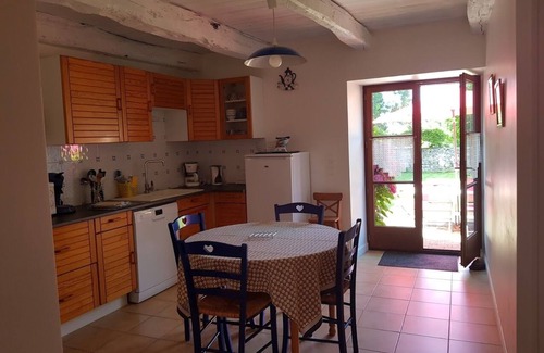 Pleudihen-sur-Rance House | Gite in typical farmhouse on the banks of Rance