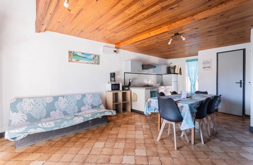 Roquefort-des-Corbieres House | Gîte La Capelle for 7 People, with Pool