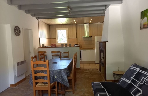 Saint-Andre-dAllas House | Gite La salamandre, furnished accommodation *