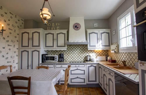 Lamonzie-Saint-Martin Cottage | Gite Lamonzie-Saint-Martin, 5 bedrooms, 8 persons