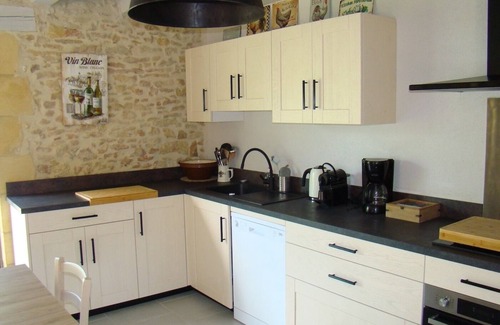 Saint-Germain-de-Belves House | GITE "LES CHEVREUILS" IN THE HEART OF PERIGORD NOIR