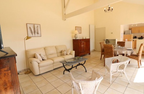 Le Rouget Cottage | Gite Le Rouget-Pers, 1 bedroom, 3 persons