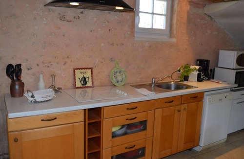 Nazelles-Negron Cottage | Gite Nazelles-Négron, 2 bedrooms, 3 persons