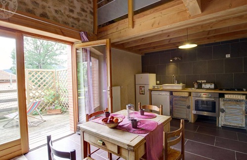 Saint-Romain-d'Urfe Cottage | Gite Saint-Romain-d'Urfé, 5 bedrooms, 11 persons