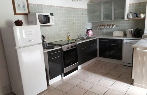 Moustoir-Remungol Cottage | Gite sleeps 6 - heated indoor swimming pool