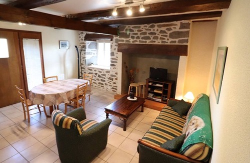 Valuejols Cottage | Gite Valuéjols, 2 bedrooms, 4 persons