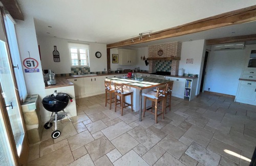 Armillac House | Gîte with swimming pool and a fabulous view