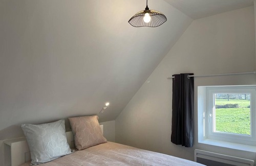 Ygrande Cottage | Gite Ygrande, 2 bedrooms, 4 persons