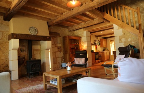 Villamblard Cottage | Gites Boutique sleeps 12 (All three gites)