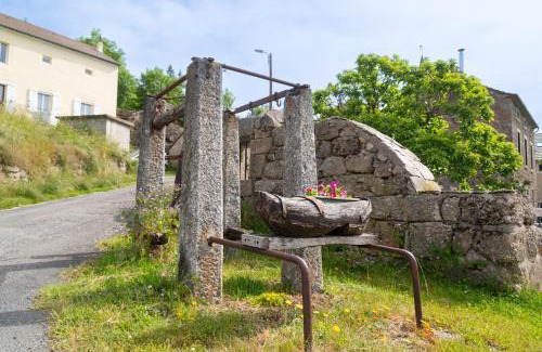 Villeneuve House | Gites de france 6 personnes a pierrefiche