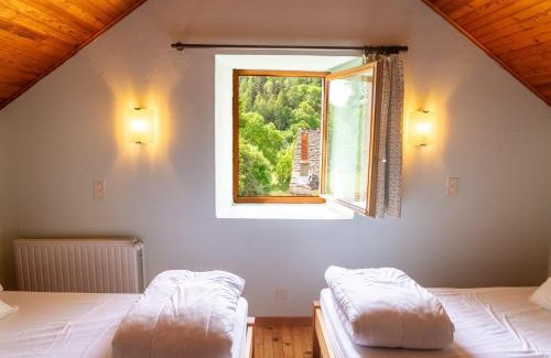 Villeneuve House | Gites de france 6 personnes a pierrefiche