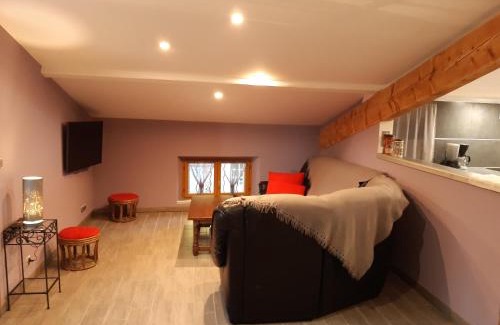 Jasseron Apartment | GITES LES MAISONS ROUGES