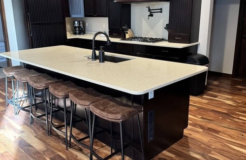 Mauston House | Glacier Woods at Castle Rock Lake- 7 BEDROOMS/SLEEPS 22