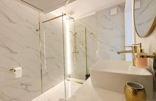 Biala Podlaska Apartment | Glam House