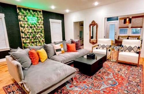 Cleveland Park House | Glamorous 3 BDR in East Nashville - Pet Friendly