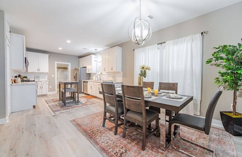 Bryan House | Glamorous Renovated Home in Historic Bryan