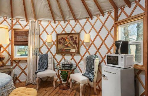 Woodway Other | Glamour in the Wild - Unit #3