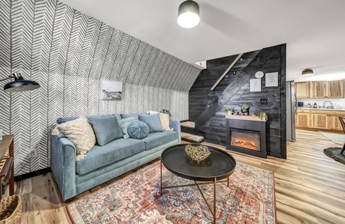 Wellington Cabin | Glamping A-Frame Cabin w/Back Deck + Fire Pit - Scenic DBNF, Cave Run Lake, RRG