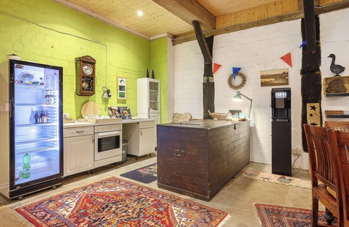 Barlt RV Rental | Glamping 'De Olle Uhlhoff' with Shared Terrace, Shared Garden and Wi-Fi