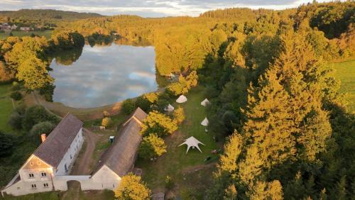 Kasejovice Other | Glamping Hive by Stream