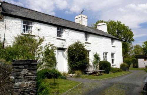 Cwrt House | Glan y Morfa Welsh farmhouse overlooking Dyfi Estuary Rated 4 star Visit Wales