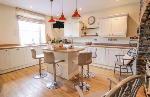 Abergele Cottage | GLAN YR AFON, pet friendly, character holiday cottage in Llangernyw