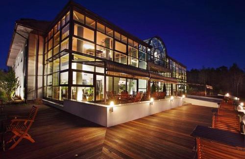 Otwock Bed & Breakfast | Glass Residence