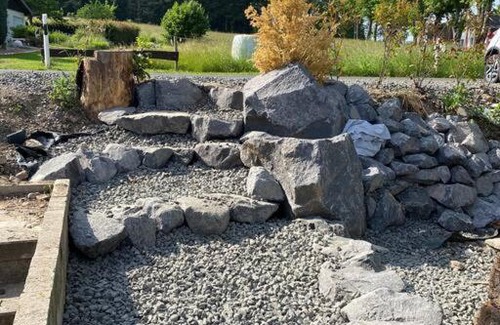 Schmidtheim House | Gleis 1, Eisenbahn Waggon mit Whirlpool und Ofen