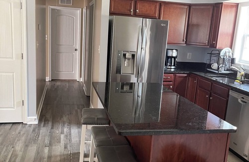 Marley House | Glen Burnie Haven: Your Tranquil Home Away from Home