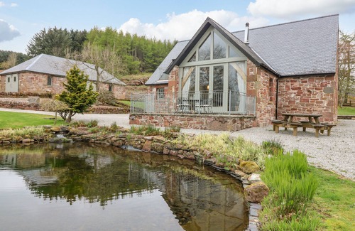 Kirriemuir Cottage | GLEN CRUICK, pet friendly, luxury holiday cottage in Kirriemuir