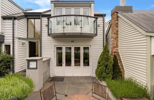 Queenstown City Centre Apartment | Glen Nevis 2- Queenstown Lakeshore Apt