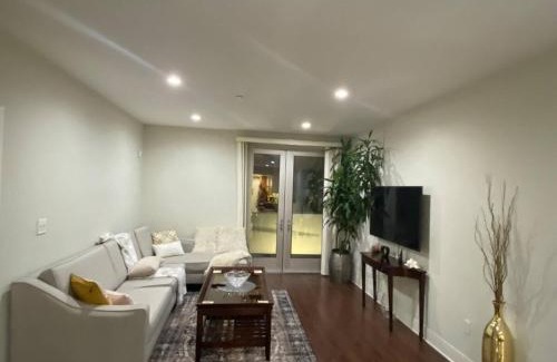 Downtown House | Glendale Americana 2 Bedroom 2 Bathroom Condo