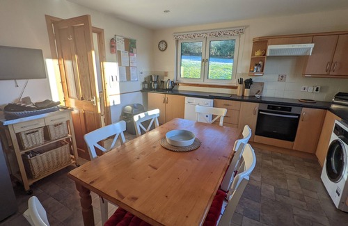Glenelg House | Glenelg, pet friendly spacious house with fantastic views across the bay to Skye
