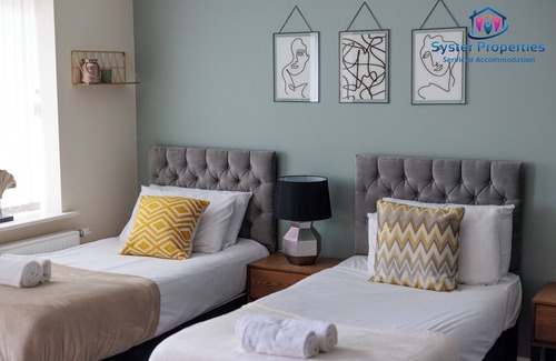 Leicester House | GLENFIELD BUNGALOW