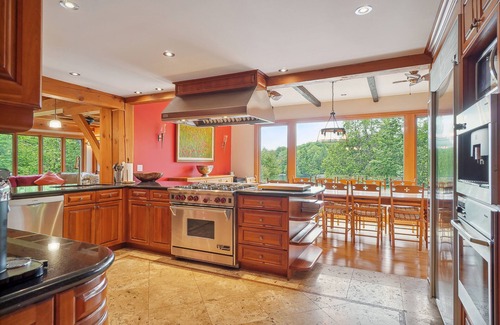 Gore Ski Chalet | Glenhaven - stunning waterfront home with hot tub, steam room, infrared sauna!