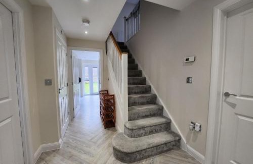 Wellingborough House | Glenvale House, Long & Short Stay In Wellingborough, Perfect Weekends!