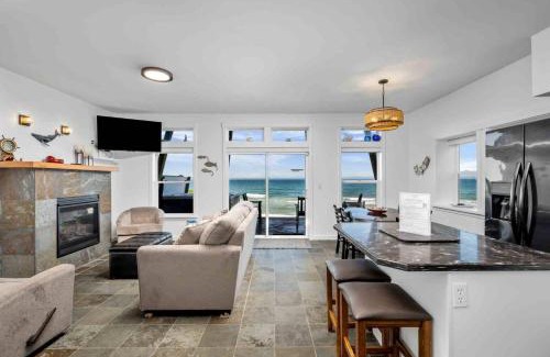 Lincoln Beach House | Glimmering Sands
