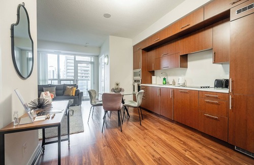 Willowdale Condo | GLOBALSTAY. Modern 1 Bedroom Apt in North York. Free parking