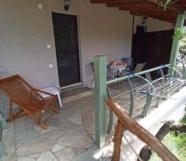 Kali Vrysi House | Glyfada Bay Studios