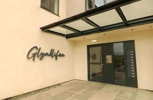 Marianglas Apartment | Glynllifon 3