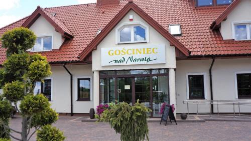 Pomiechowek Hotel | GOŚCINIEC NAD NARWIĄ - Airport Modlin