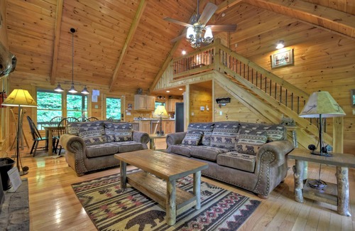 Epworth Cabin | Go Fish | Creek Front | Pool Table | Fire Pit