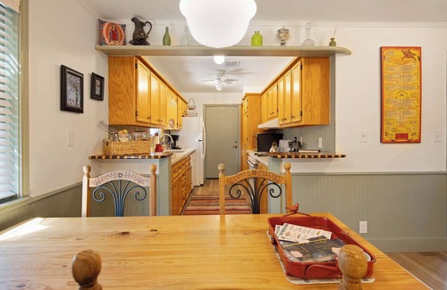 San Marcos Cabin | Goat-Tastic Retreat: Tub, Fire Pit, Porch & Pool