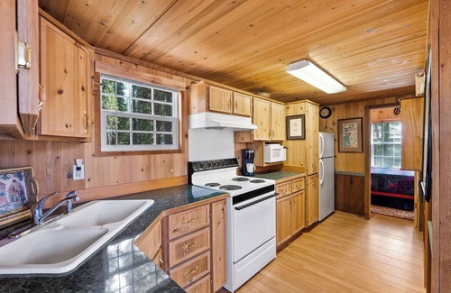 Bigfork Cabin | Gods County Cottage on Swan River