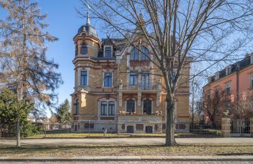 Strehlen Apartment | Goethe Palais am Großen Garten, Arbeitsplatz, ruhig, max 6P, Smart-TV, eigener Parkplatz