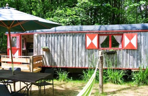 Saint-Priest-les-Fougeres Other | GoGreen Roulotte