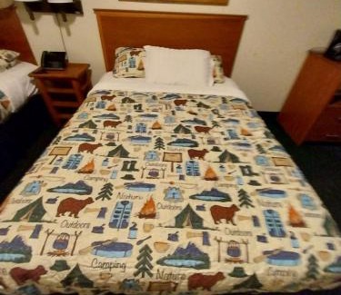 Browning Hotel | Going To The Sun Motel
